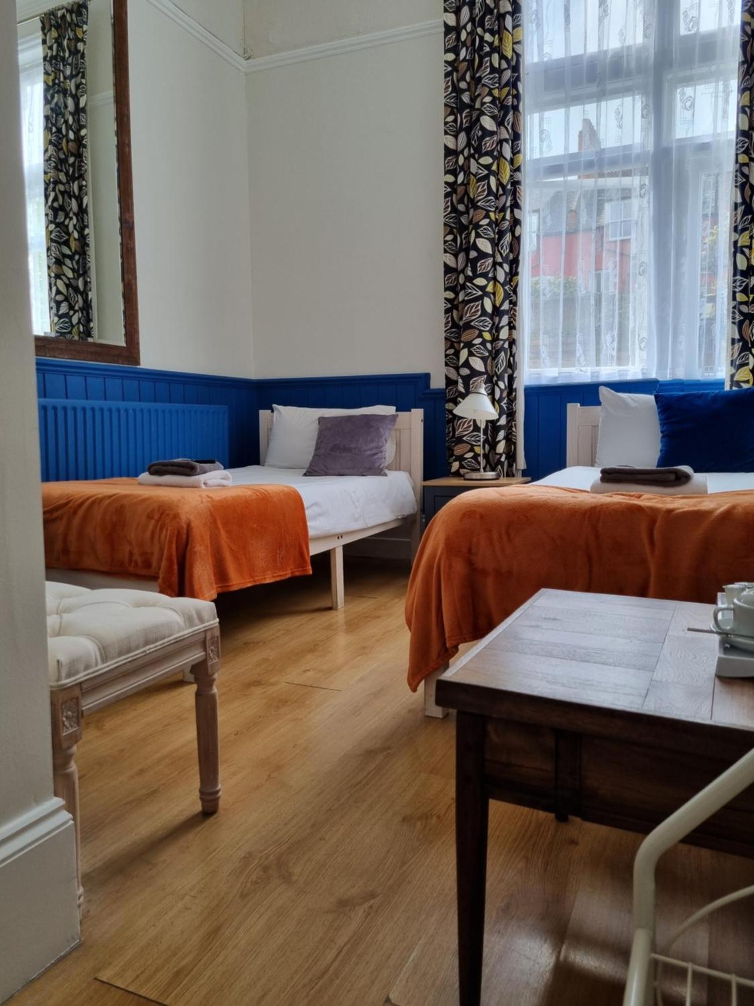 The Windmill Hotel Лондон Экстерьер фото