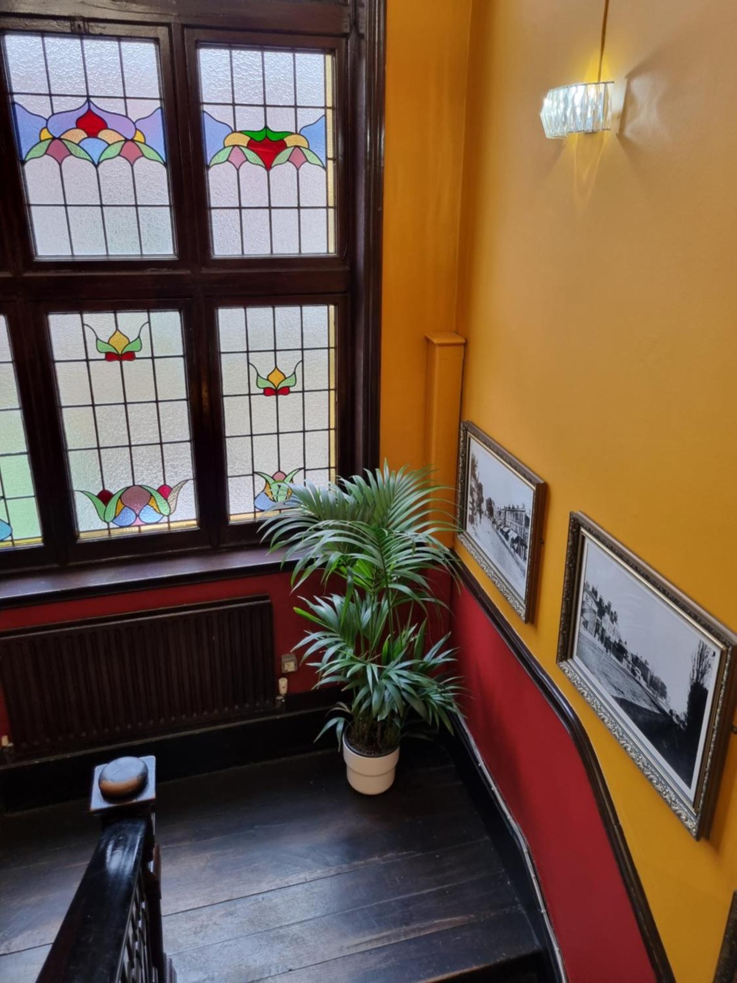 The Windmill Hotel Лондон Экстерьер фото