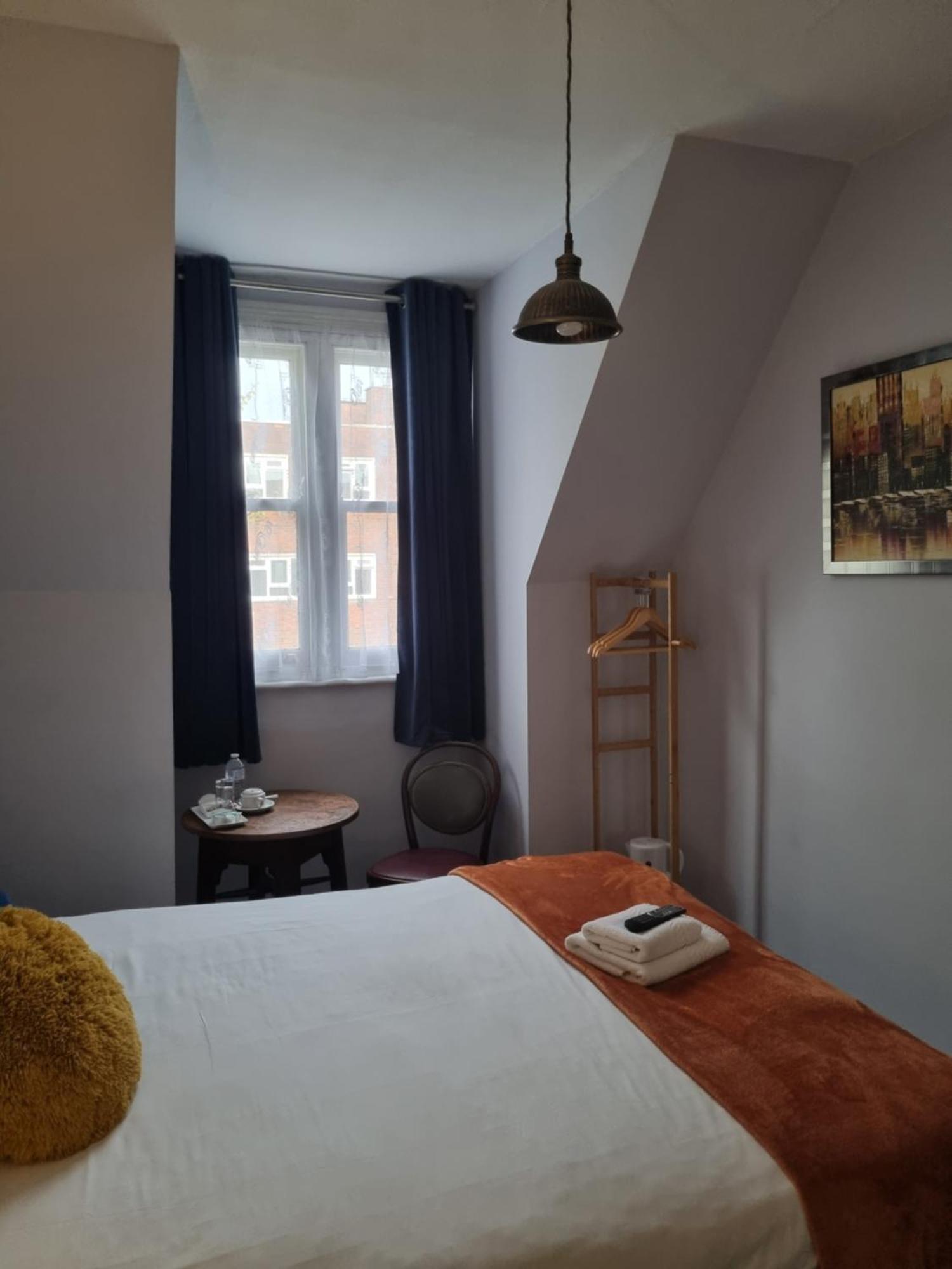 The Windmill Hotel Лондон Экстерьер фото
