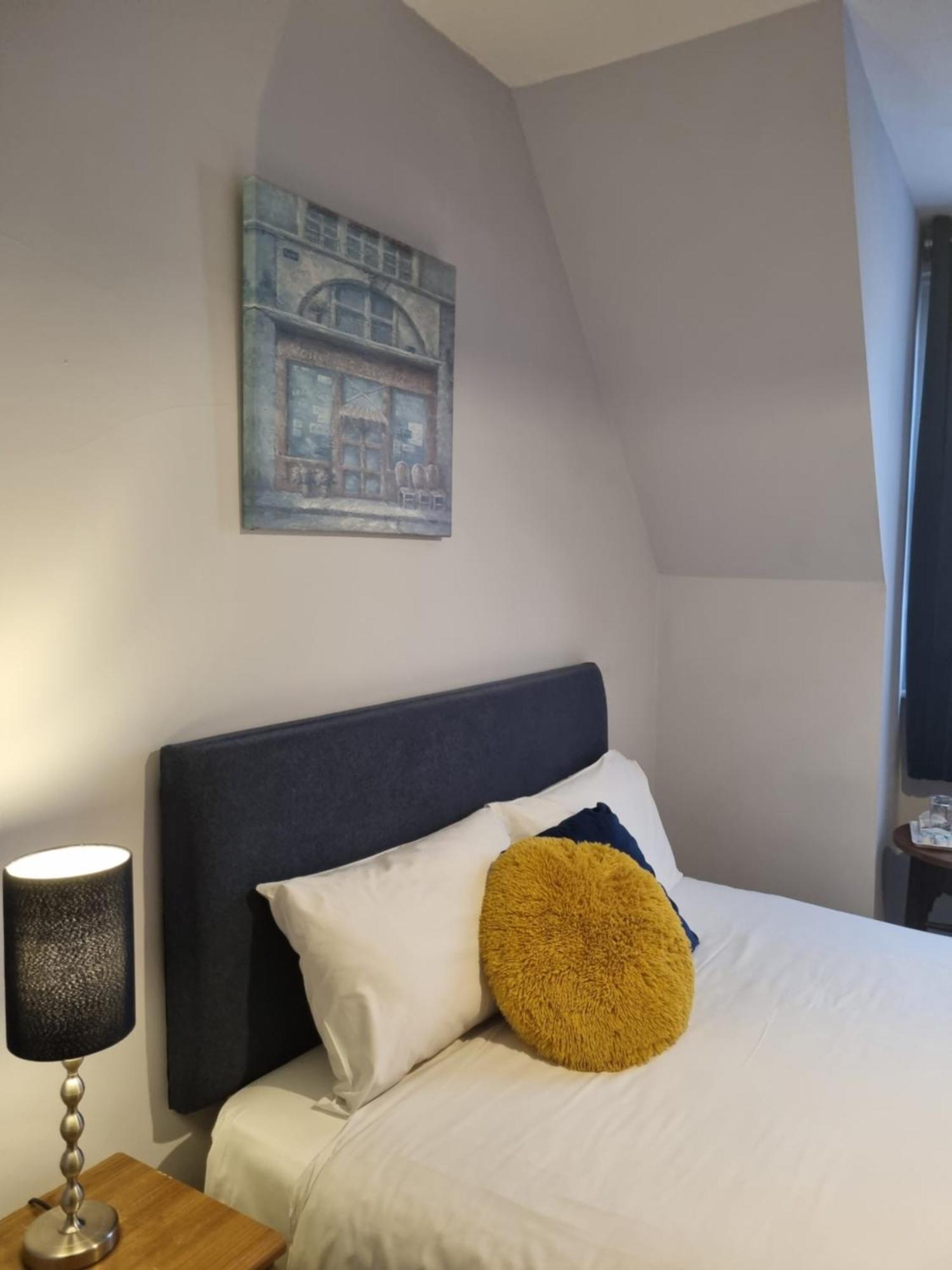 The Windmill Hotel Лондон Экстерьер фото